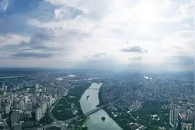 天空之眼瞰祖国——南宁：秋来绿亦盛 宾至城更辉图片