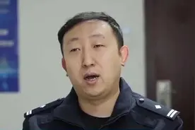 手机突然黑屏，信用卡竟被刷爆！警方提醒：这一功能赶紧关闭图片