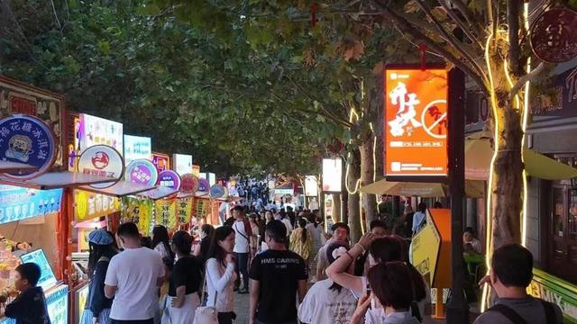 双节顶流！市北两大网红街区玩出圈！