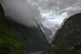 锦屏地下实验室Ⅱ期明年将全面投运！记者探访：现实版“地下城”里，他们如何追寻“宇宙幽灵”图片