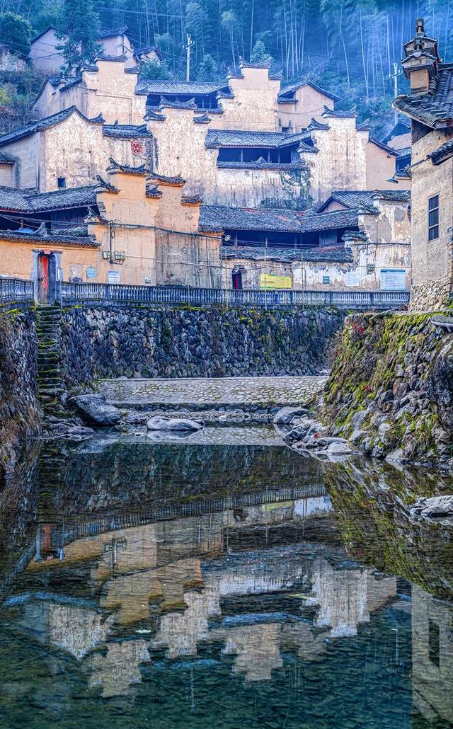 从“守着绿山”到“捧着金山”，浙西南县城用938万生态交易写出新答案