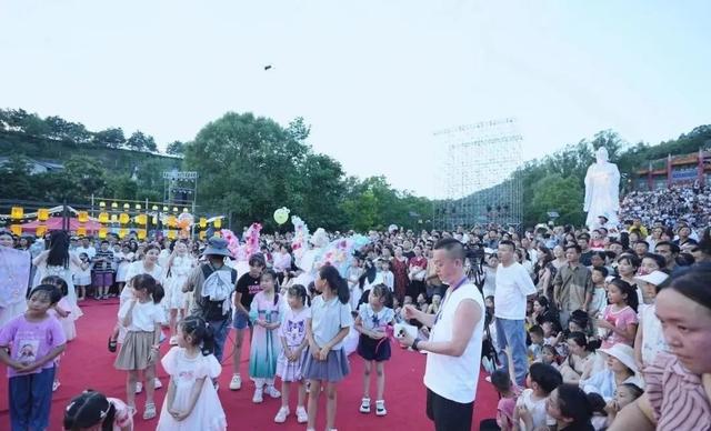 庆城县“岐黄周祖·一脉相承”文化盛典盛大举行，10万余民众共襄千年传承