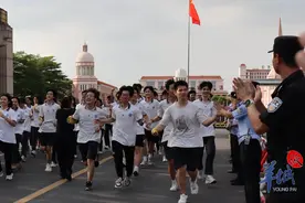 广东公安15.3万人次警力护航高考，交出高质量“平安答卷”图片