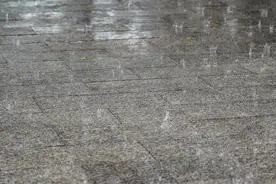 未来1-2小时越秀、天河区有暴雨，不排除升级暴雨黄色预警可能图片