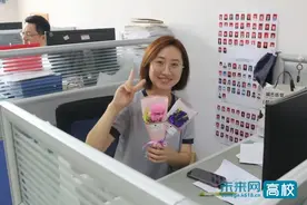 天津轻工职业技术学院李晶：用青春去培育青春 感谢学生的每一次感谢图片