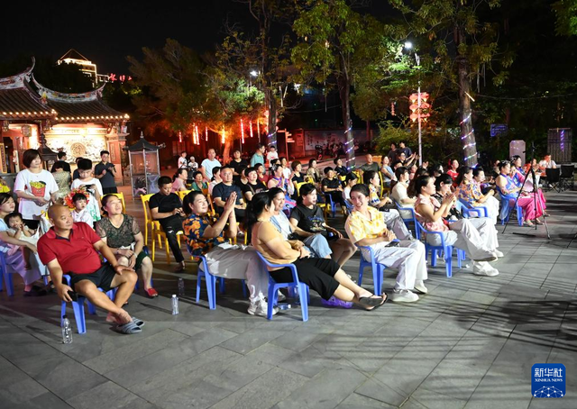 活力中国调研行丨福建泉州：夜经济点亮“滨海浪漫线”