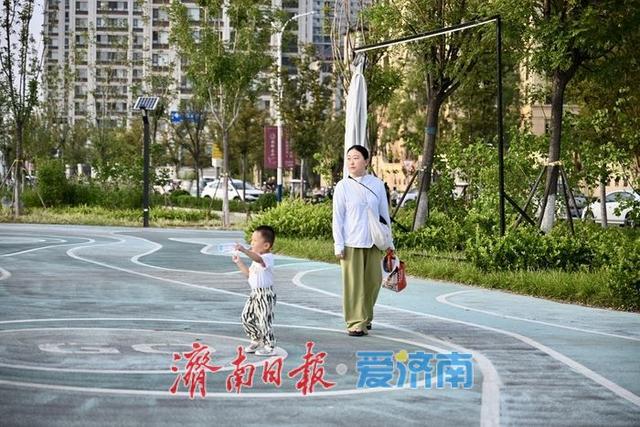 一年四季 泉在济南丨家门口的“绿色会客厅”：春风公园点亮西城居民生活​