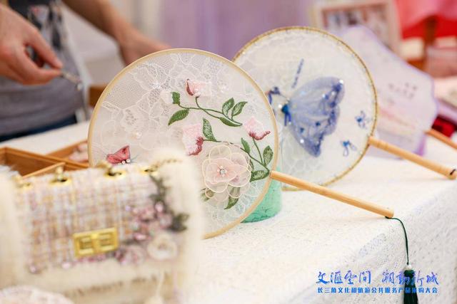意向金额近1.16亿元、488万人次观展互动 长三角文采会在沪落幕