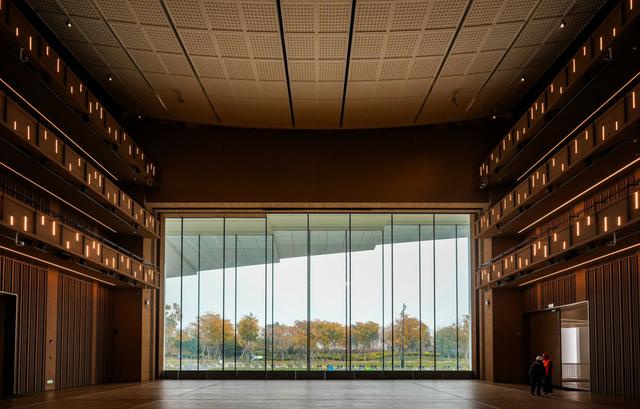 历时六年建设，上海大歌剧院将于本月完成场馆建设！一波高清大图带你领略