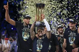 NBA杯决赛雄鹿胜雷霆  利拉德收获13年职业生涯首冠图片