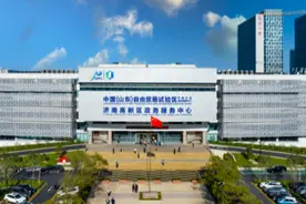 证照“无感”办、开业“极简”批，济南高新区解锁餐饮服务新体验图片