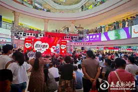 爱在娄底 情在七夕 娄底五江碧桂园城市广场举行公益相亲活动图片