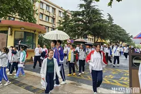 看见区分度！中考数学科目稍有难度，考查学生计算能力、应用能力图片