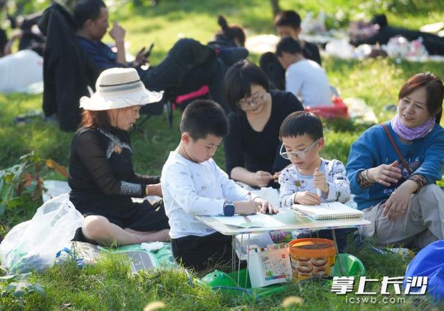 来大泽湖！乐享周末好时光｜组图