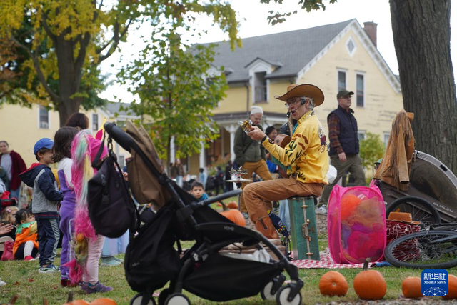 纽约秋日节吸引游人