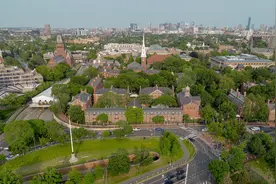 三藤校与白宫和解，“硬刚”的哈佛还在谈，特朗普政府被指合法勒索图片