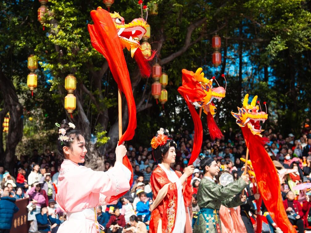 别再说没地方去了！现在年轻人选择这样玩→