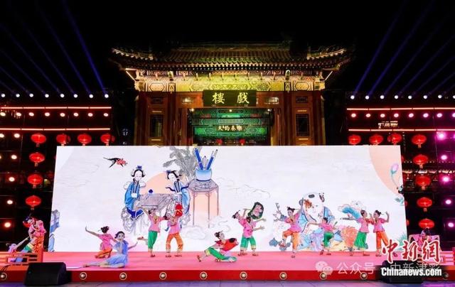 人这一辈子，一定要来天津听一场桥边音乐会！