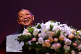 北京电影学院毕业典礼举行，著名摄影师曹郁寄语毕业生勇敢前行图片