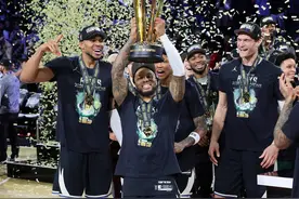 雄鹿下半场发力胜雷霆，利拉德收获13年职业生涯首冠图片