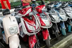 电动自行车非法改装泛滥，有人改到只剩外壳是原装图片