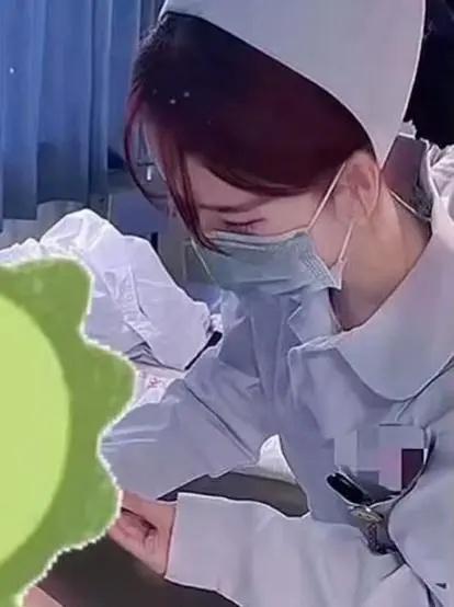 22岁安徽女医学生遭前男友杀害，正计划考研，男方经常向其要钱，提分手就下跪自扇耳光，女孩患癌母亲最新发声