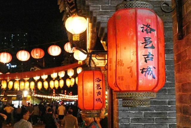 今儿起，在洛阳能边坐地铁边摸「文物」啦！