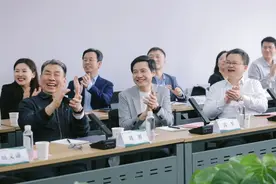 雷军发文！透露招聘要求图片