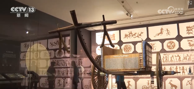 文博观展热潮不减暑期“加时” “科技+文博”让考古成果“活”起来