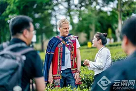 茶香双江邀客来 网络达人沉浸式体验茶旅融合新魅力图片