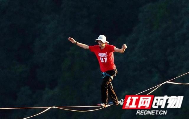 今年1至10月，张家界国家森林公园接待112.98万入境游客