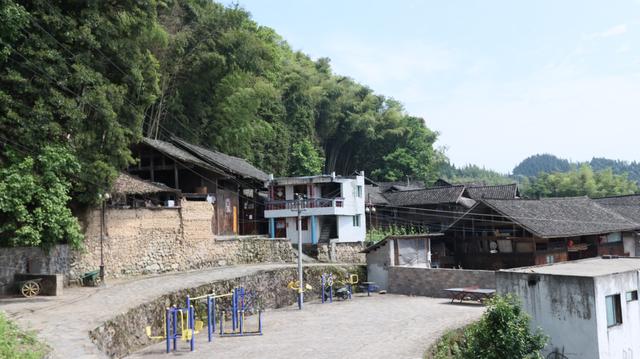 【乡愁印迹·村史村事】匀都村：走进漆树坪羌寨