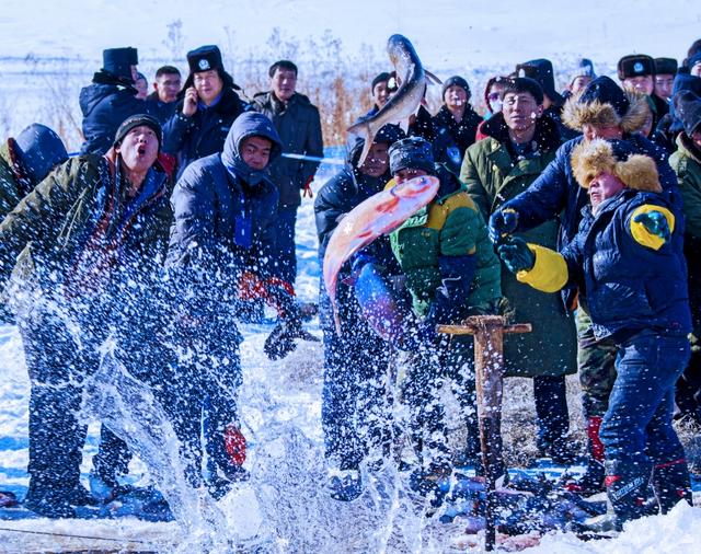 雾凇之都 滑雪天堂 吉林市冰雪主题推介会在西安举办