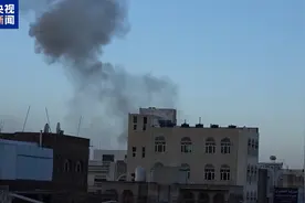 美英联军再次空袭也门荷台达省图片