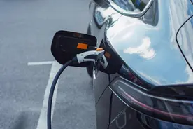 一汽、东风、广汽、赛力斯承诺：向供应商支付账期不超过60天图片