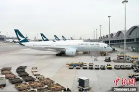受缅甸地震影响 国泰航空两班飞往曼谷航班折返图片