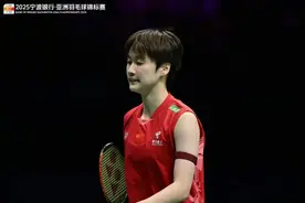 羽毛球亚锦赛中国羽毛球队收获女单、女双冠军图片