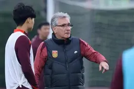 新民体育｜六大主力或伤缺或停赛，“残”了的中国男足今晚战斗力还有几何？图片
