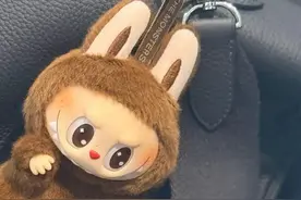 连贝克汉姆都上头，Labubu在全球杀疯了！图片