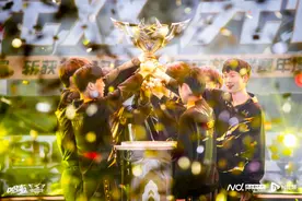 狼队十冠捧杯！QQ飞车手游S联赛年度总决赛罗湖开赛图片