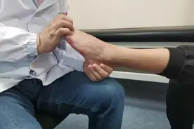 秋天是痛风的高发期？痛风正在加重的3个信号要知道！图片