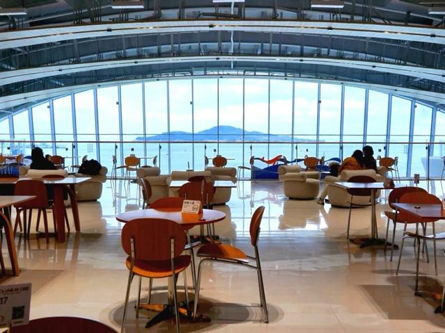 威海这两个过冬据点，看书看海治愈满分