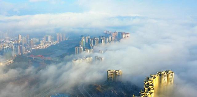 盘州城区：又见云海