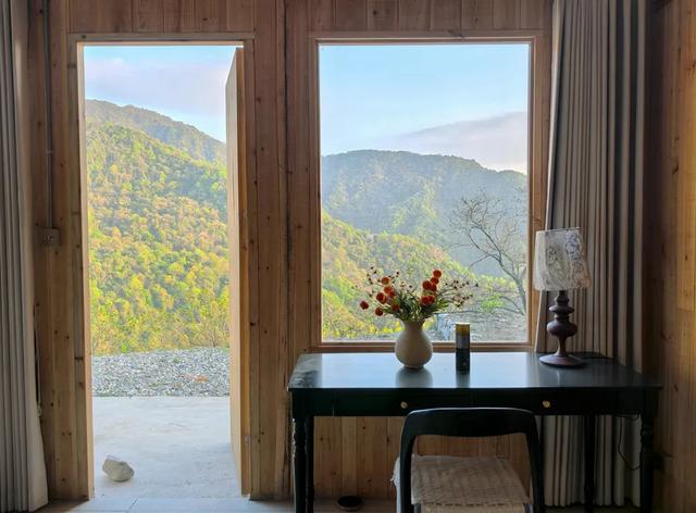 青睐绵阳 ‖ 云端公路 层林尽染！初冬驾游平武药丛山，限定版的视觉盛宴~