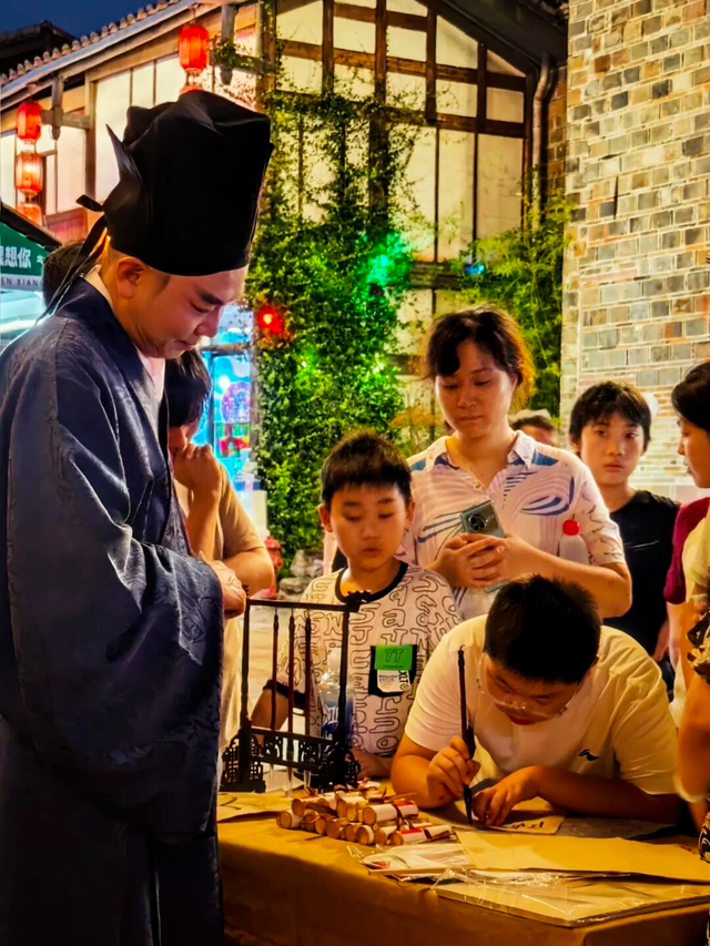 江西跨年攻略出炉！烟火、演唱会、非遗巡游……解锁 N 种新年打开方式