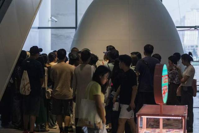 国庆长假8天：申城这些图书馆到馆几十万人次，博物馆有展览刚落幕，也有新展推出