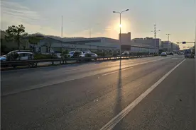 坑洼变坦途！新中公路“焕新”！图片