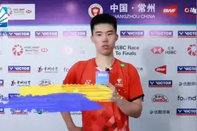 威克多·中国羽毛球公开赛｜“一黑到底”，翁泓阳点亮男单希望图片