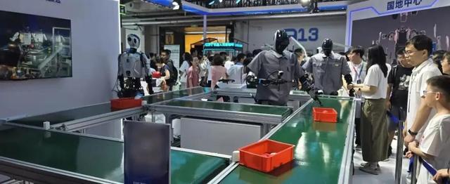 2025年，具身智能终于来到爆发前夜