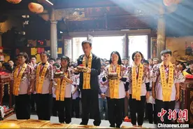 两岸青年徒步超200公里 赴“妈祖故里”湄洲岛谒祖进香图片